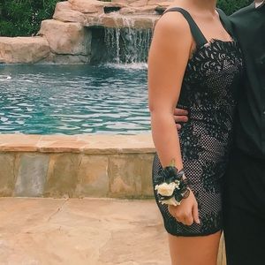 Black Lace Cocktail Dress!
